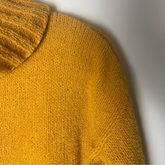 Primark Soft and Cozy Mustard Yellow Turtleneck Sweater Size Medium - Picture 3 of 9